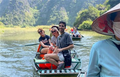 Day 5: Time to bicycle & paddle around Tam Coc