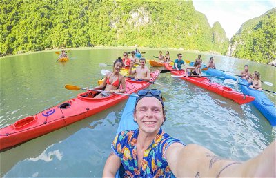Day 17: Overnight boat in Halong Bay 🛶